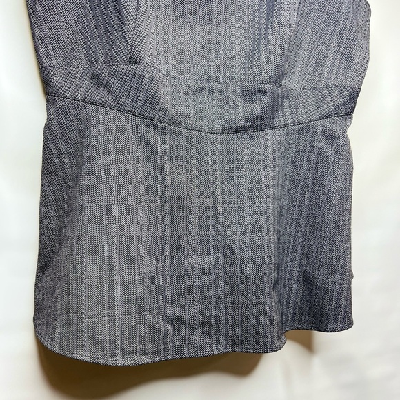 Torrid Womens Gray/Black Chevron Ponte Peplum Tank Size 2X Side Zip RN 148862 - Picture 4 of 10